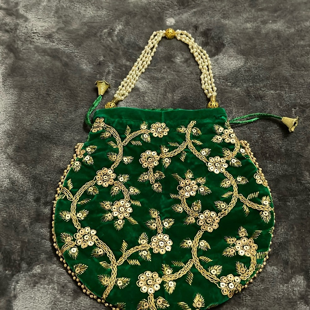 Indian Party wear clutch / Potli bag. New